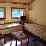 Riverlyn Ваканционна къща *